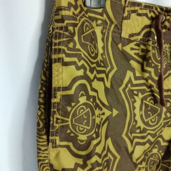 ⭐ Old Navy Men's Aztec Design Swim Trunks Board Shorts Drwstrng Pockets Smmr Med - Picture 4 of 5